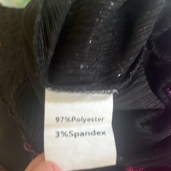 Queen of Sparkles | Hot Pink Metallic Shorts Size XS - Picture 8 of 10